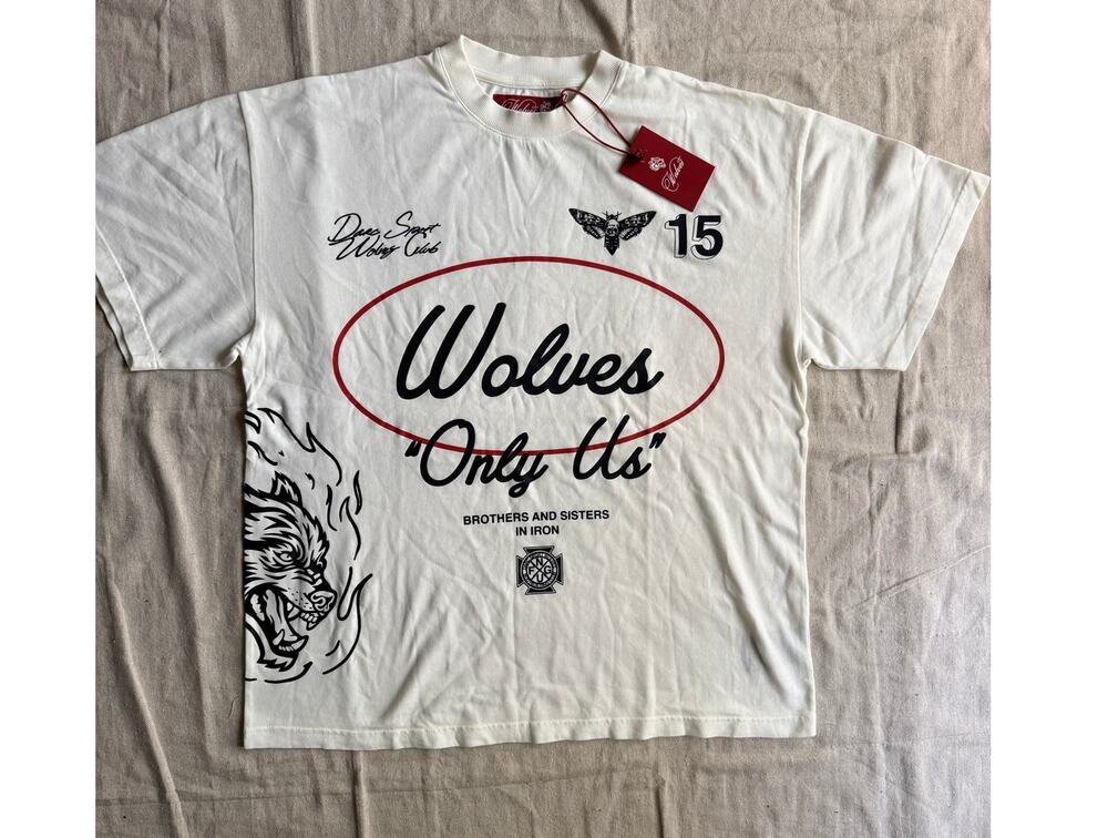 Darc Sport Wolves in Iron Premium Tee Cream Mens Large Red Tag 1 of 500 New Gym